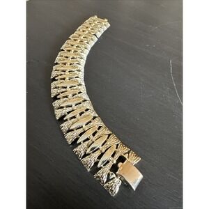 Vtg Gold Toned  Coro Bracelet Pegasus Signed Costume Collectible Jewelry 7" Bold